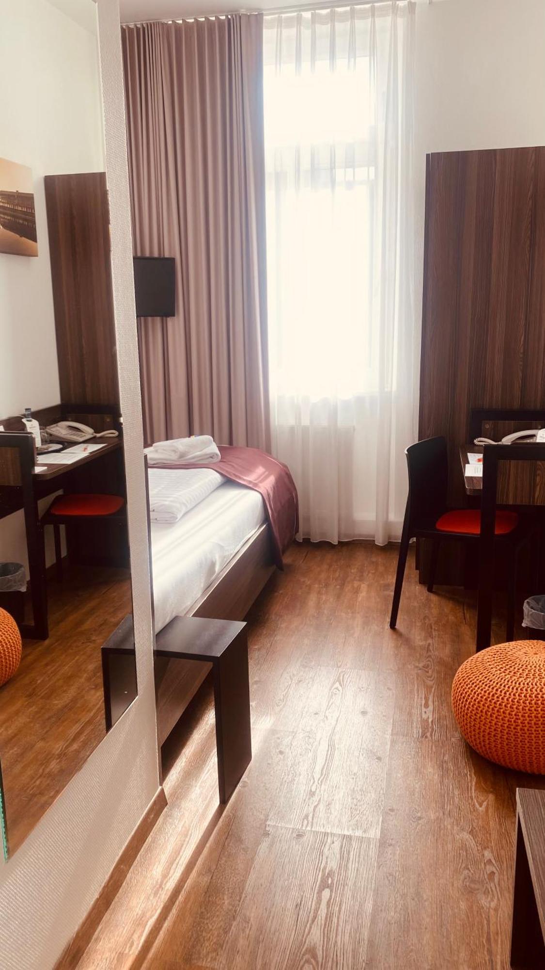 Sevendays Hotel Karlsruhe Eksteriør billede